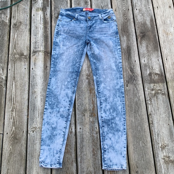 Apple Bottom Jeans - Picture 7 of 13